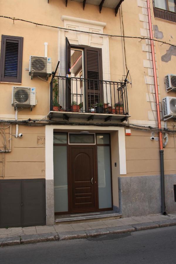 Ferienwohnung Due Cappuccini Palermo Exterior foto
