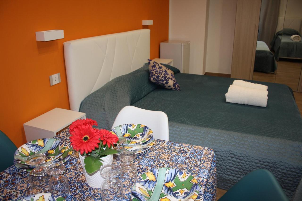 Ferienwohnung Due Cappuccini Palermo Exterior foto